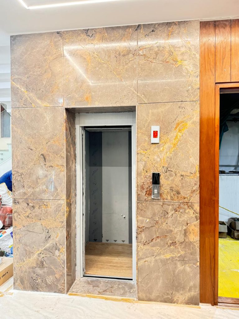 Interior15